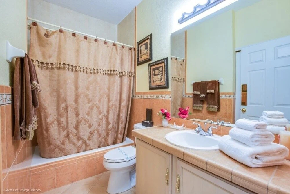 Fantastically New Decorated 4 Bed 2 Bath Pool Vil 4 Bedroom Villa by Redawning