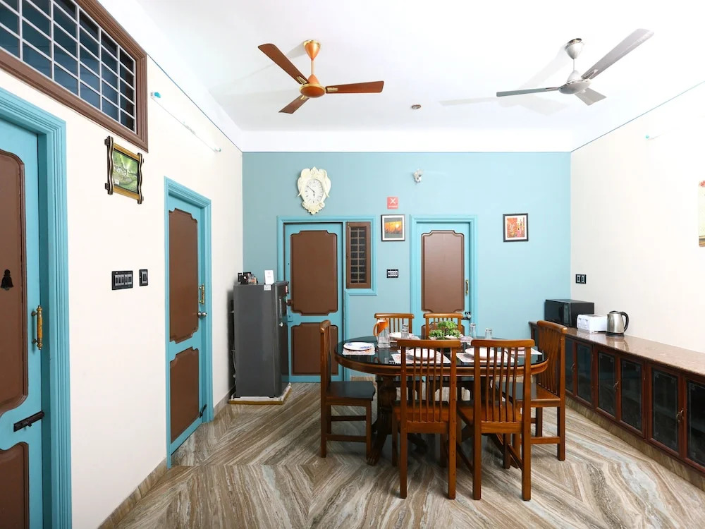 OYO 17062 Home Pleasant 1BHK Lawspet