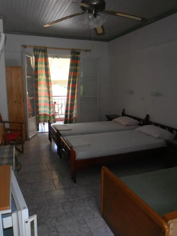 Dimitris Apartments