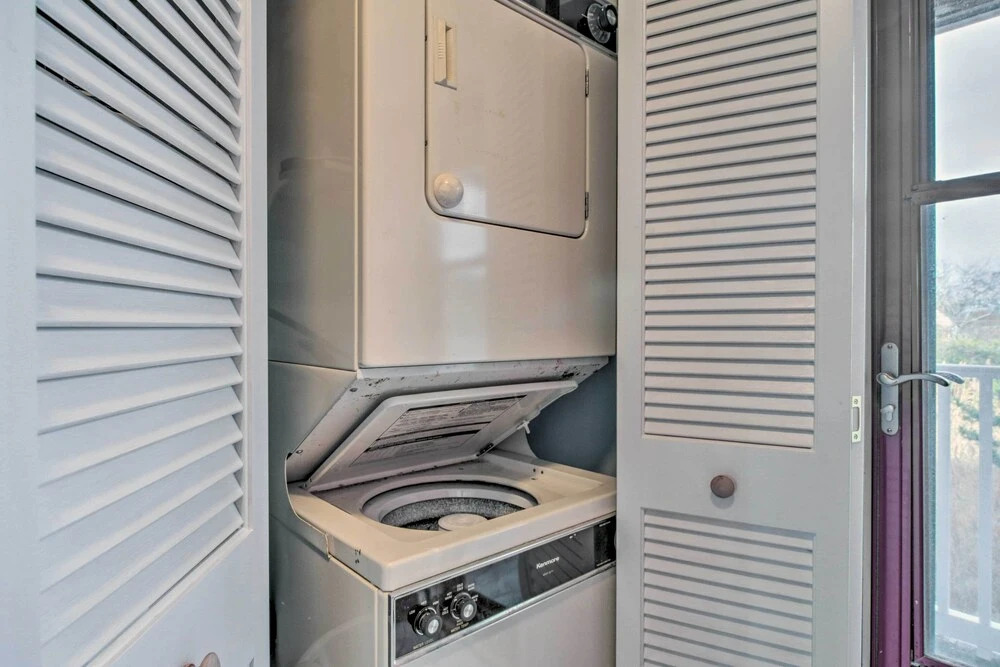 Central Studio w/ Deck: Walk to Shops & Dining!