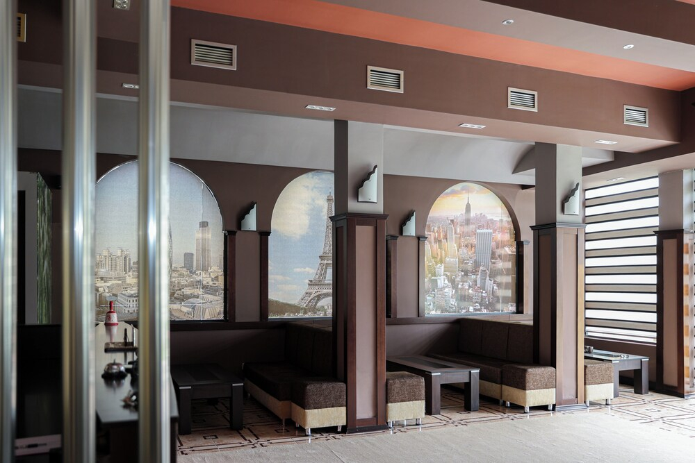 Opus Hotel