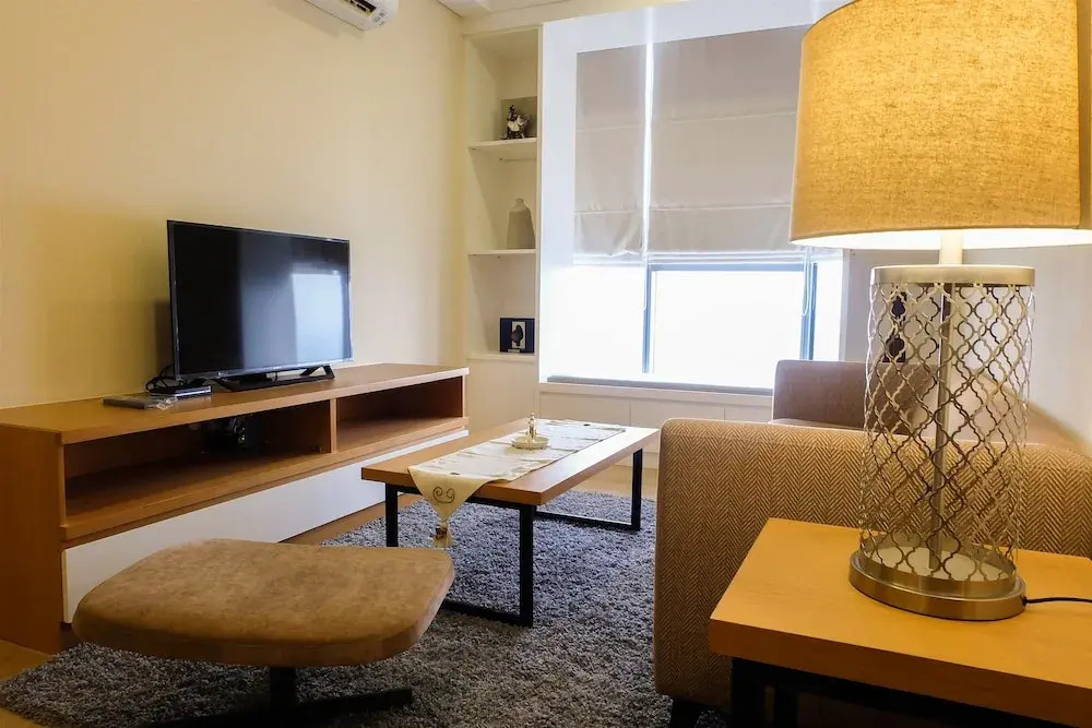 Direct Pool Access Lavenue Apartment