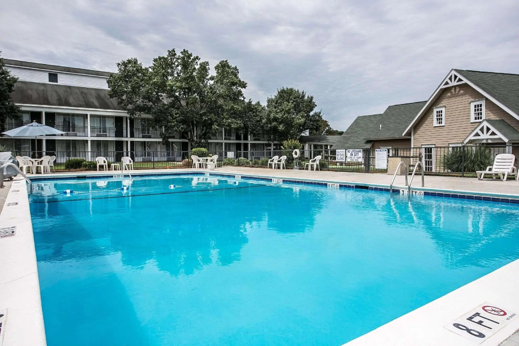 Quality Inn & Suites Santee I-95