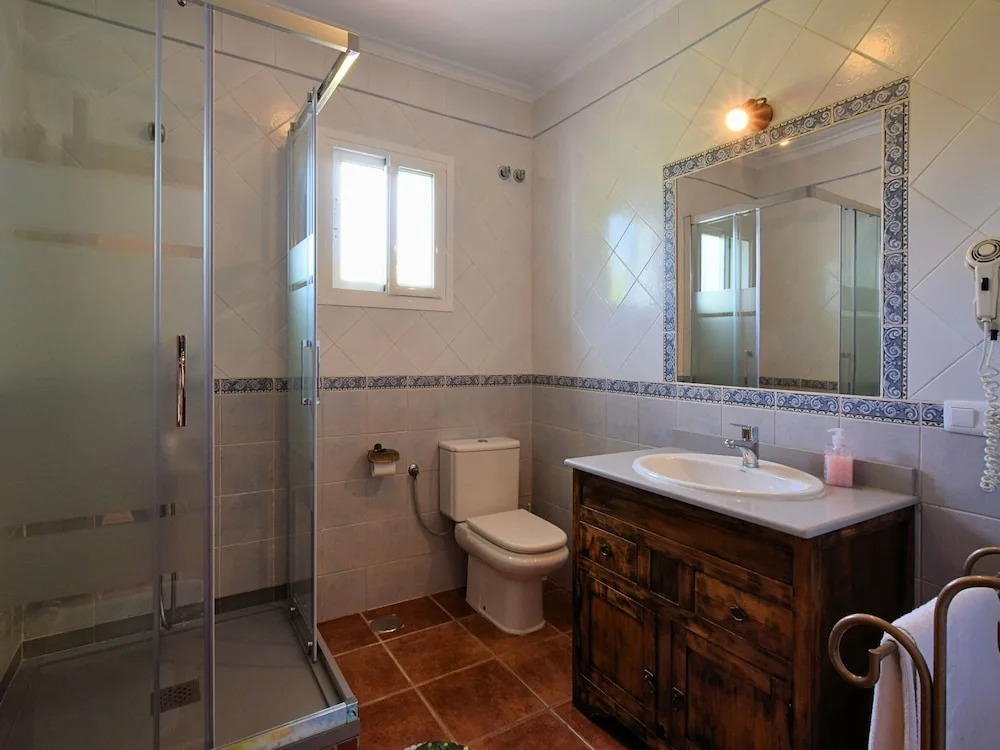 Lopera Cave Apartment with View
