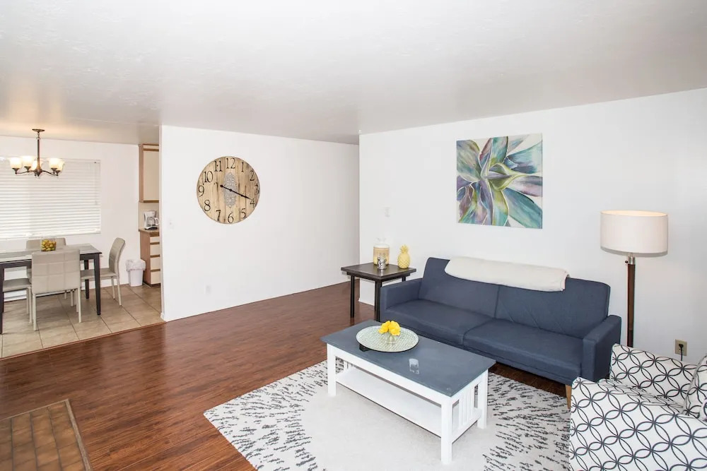 Seattle Skyline Supreme - New Apt - Sleeps 6