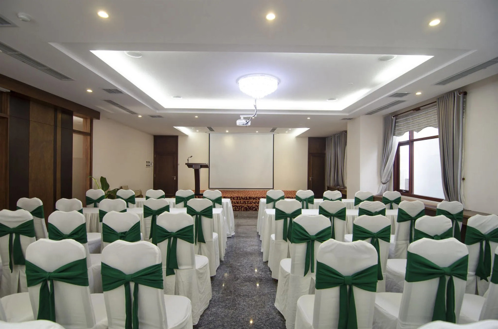 Moonlight Hotel Da Nang - Near Dragon Bridge