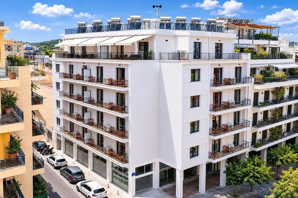 LIV - Upscale Athenian Apartment 3A