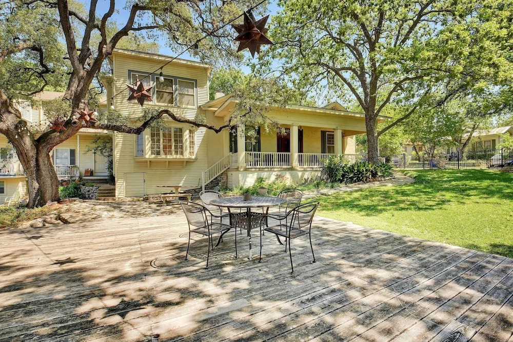 Historic Austin Home by RedAwning