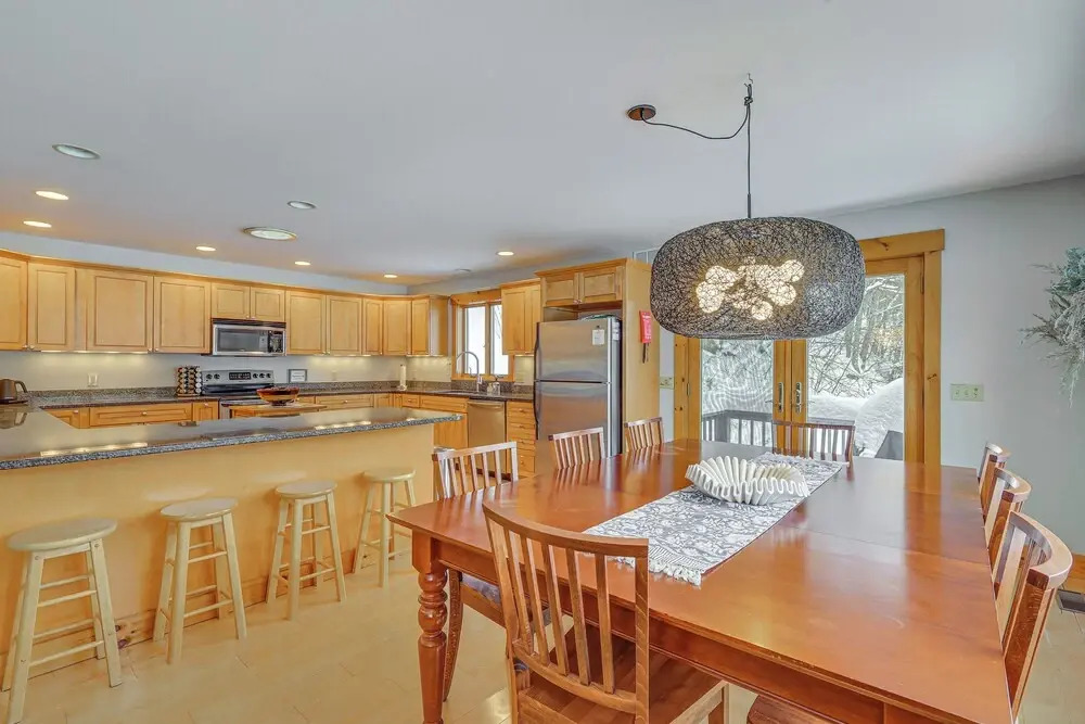All-season Lake House Between Okemo & Killington!