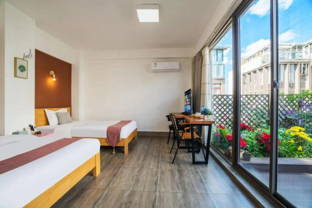 Dianchi Resort Quiet Couet Flyings Theme Inn