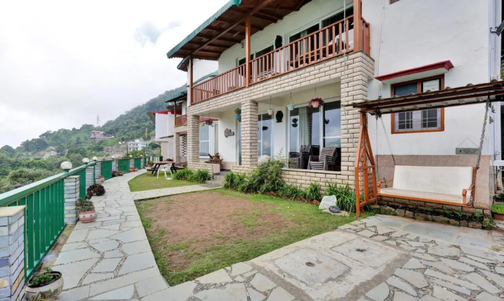 Treebo Vista Lago With Lake View