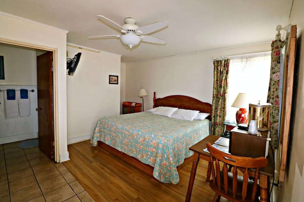 Carolina Country Inn