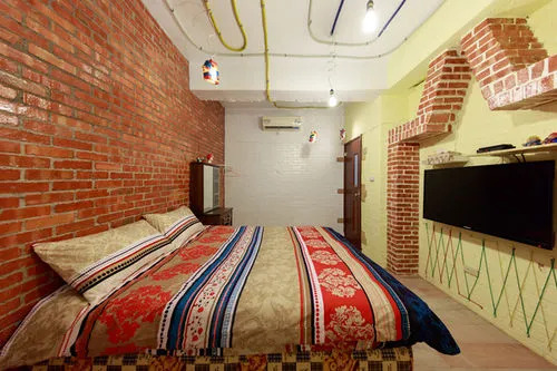 Roaming Ancient Bed and Breakfast