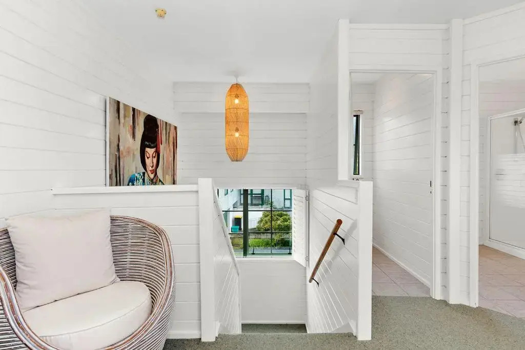 Kiwi Kuta with direct beach access -Matarangi Home