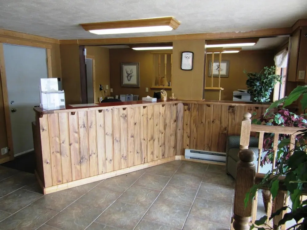 Travelers Lodge