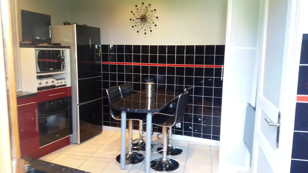 House With 2 Bedrooms in Ver-sur-mer, With Enclosed Garden - 100 m From the Beach