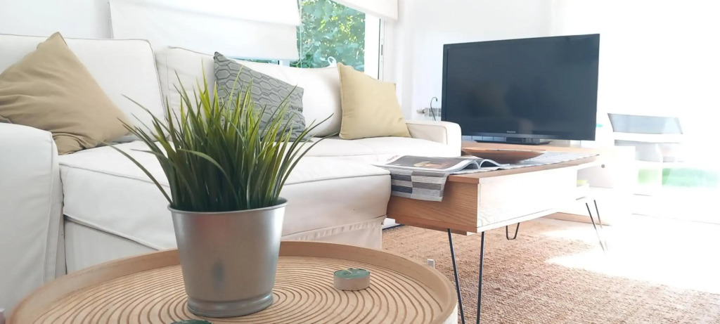 Bright near the beach & Barcelona - Apartment