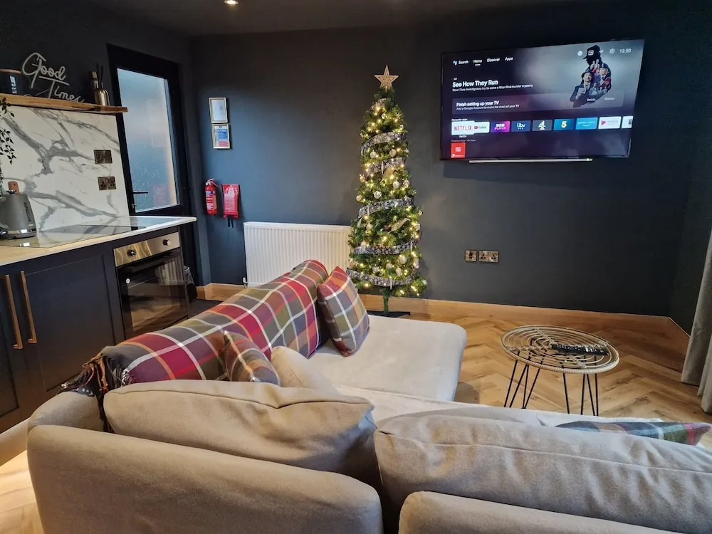 TT Lodges