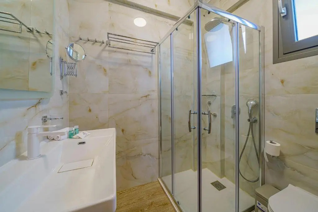 Miroes Suites