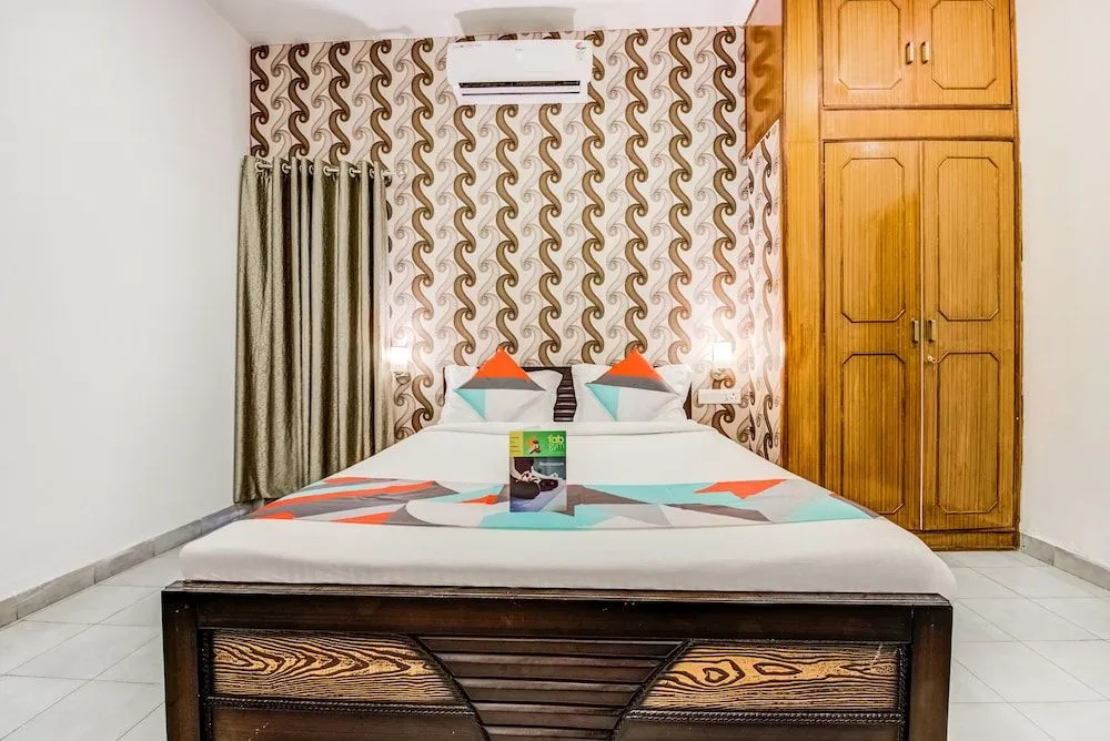 FabHotel The Pride