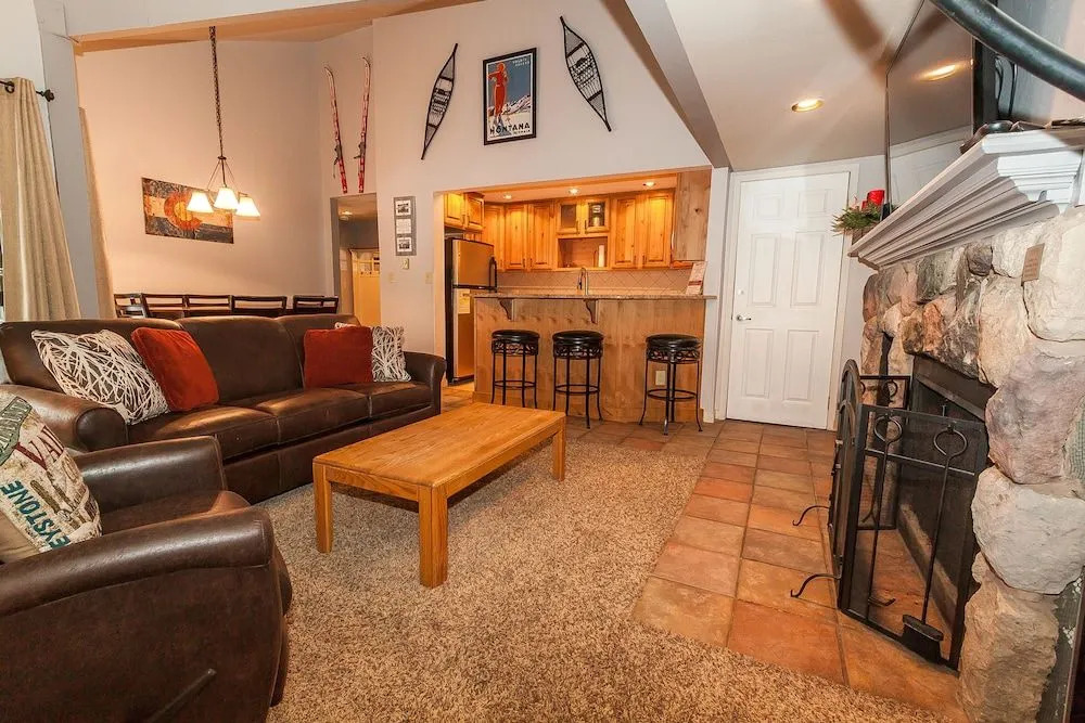 Wild Irishman #1022 - 2 Br Condo