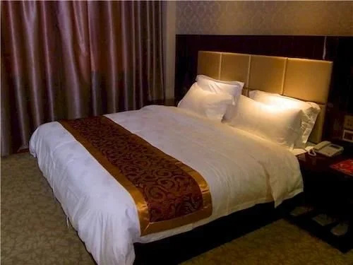 Xing Lun Hotel