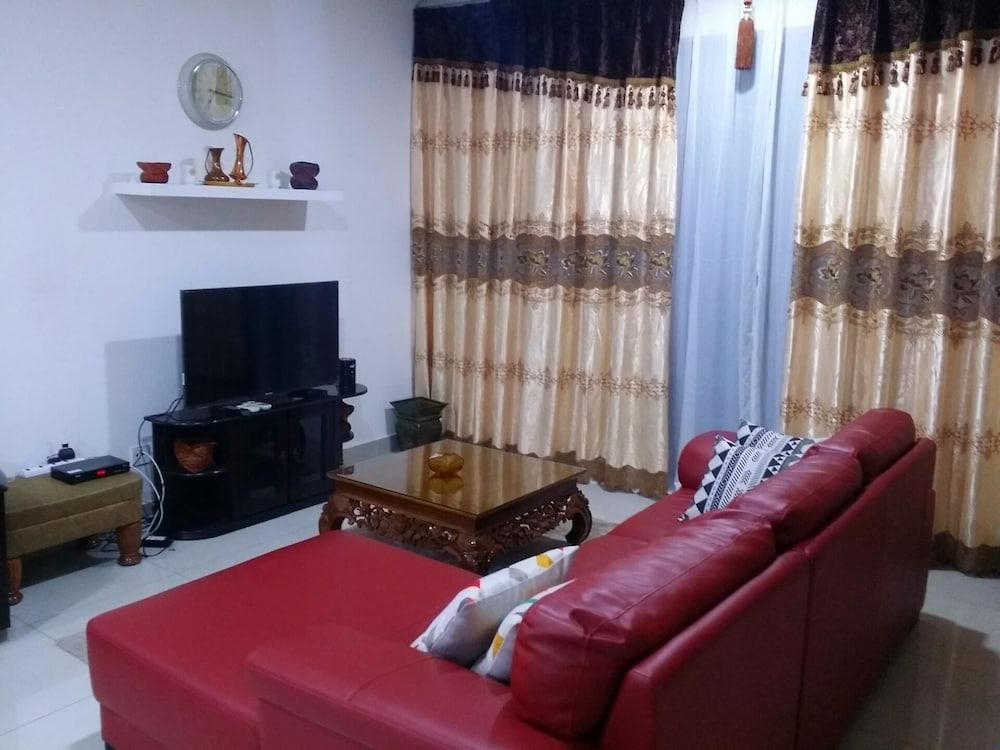 Trefoil Homestay by Facehome, SCCC, Setia Alam