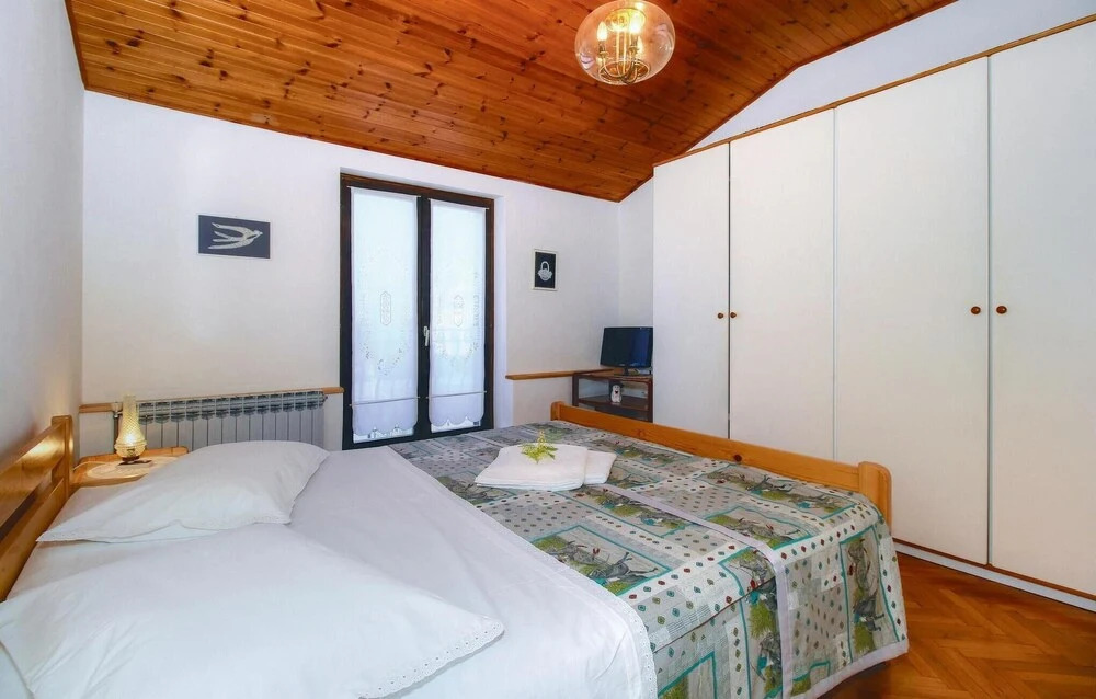 Stunning Apartment in Umag With 2 Bedrooms