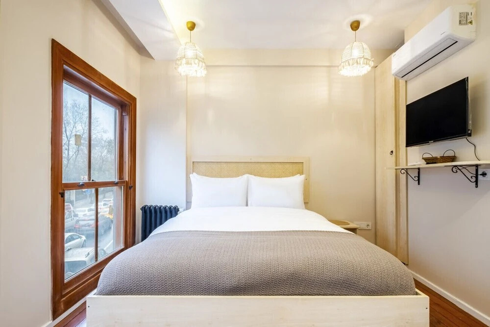 Pleasant Flat in the Heart of Balat