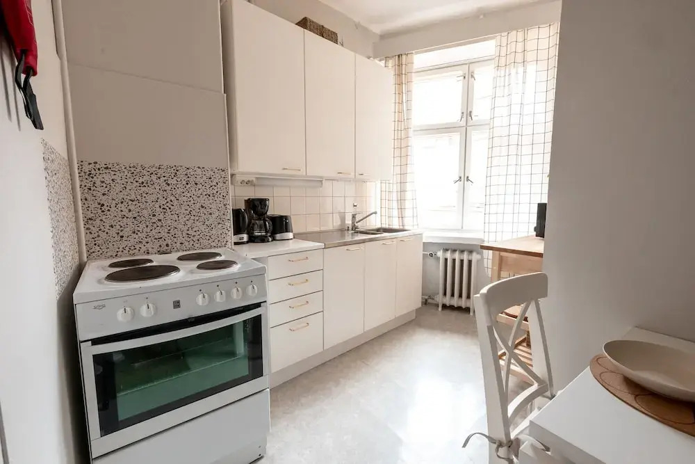 2ndhomes Bright & Spacious 5BR Apartment