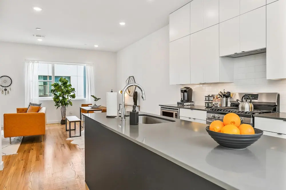 JURNY - Bishop Arts District - 2 Bedroom Apartments