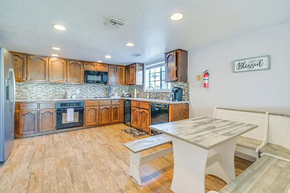 3 Mi to London Bridge: Lake Havasu City Home