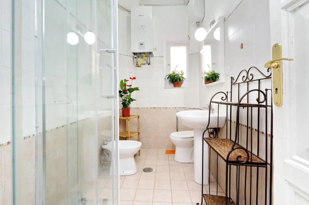 Great Flat near The Center And Termini