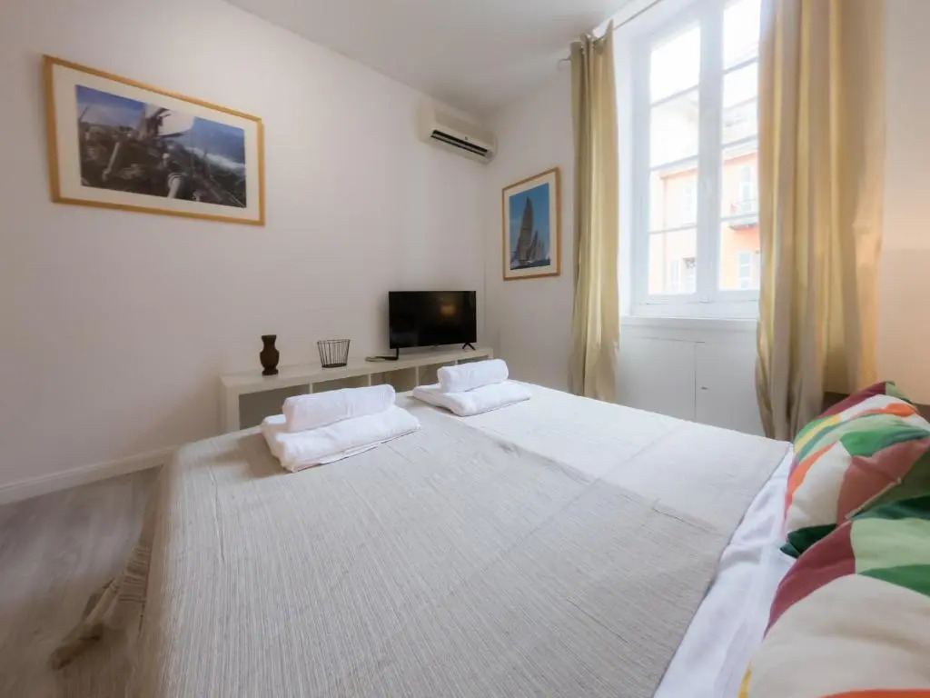BH - NICE STUDIO 6 - Flat close Promenade Old Town