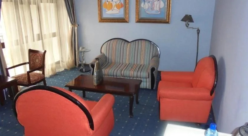 Global Hotel