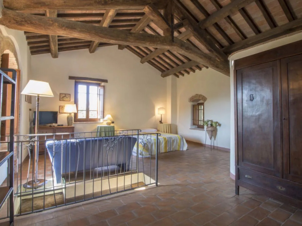 Borgo Monticelli 12877