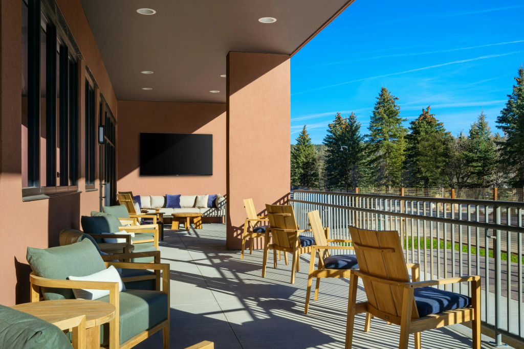 The Hoffmann Hotel Basalt Aspen Tapestry Collection Hilton