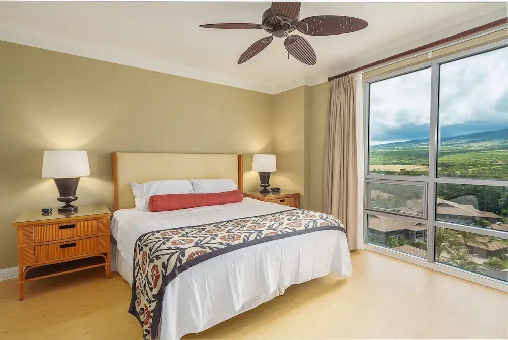 Honua Kai Hokulani 934, Renovated, AC, Large Lanai, No Carpet, Amazing Views!