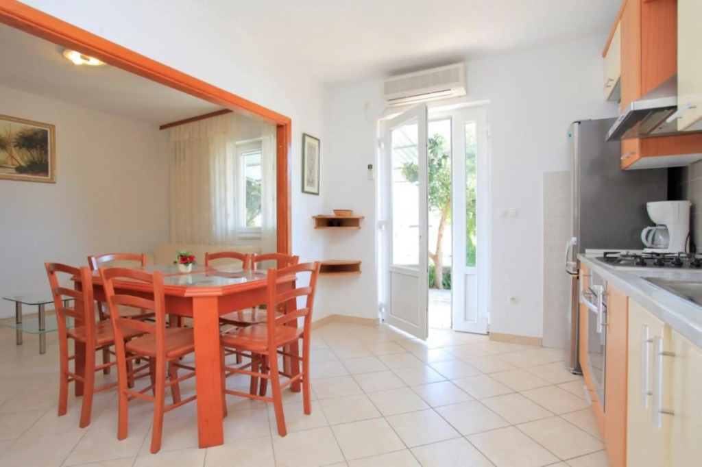 Jakica - Family Apartment With Garden Terrace - A1 Mate