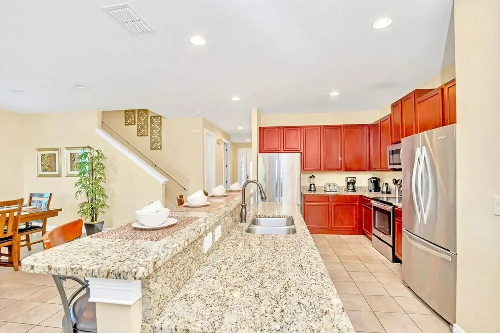 10br Luxury Mansion w Private Pool Netflix