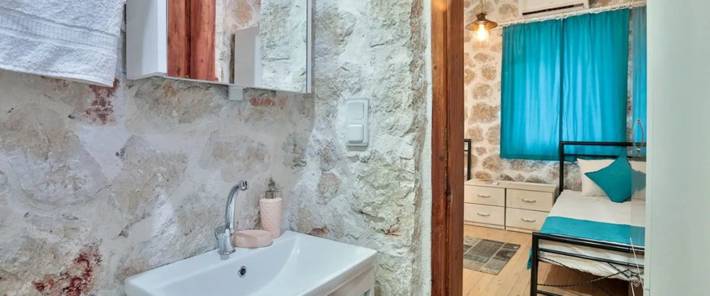 Villa Stone House 1