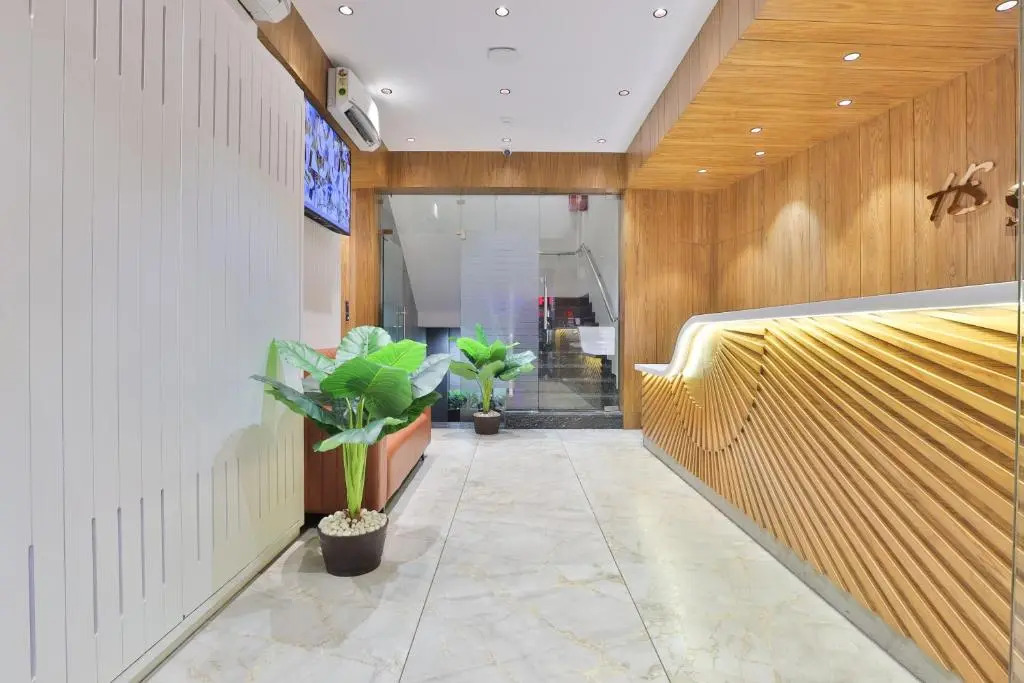 HOTEL SURAT