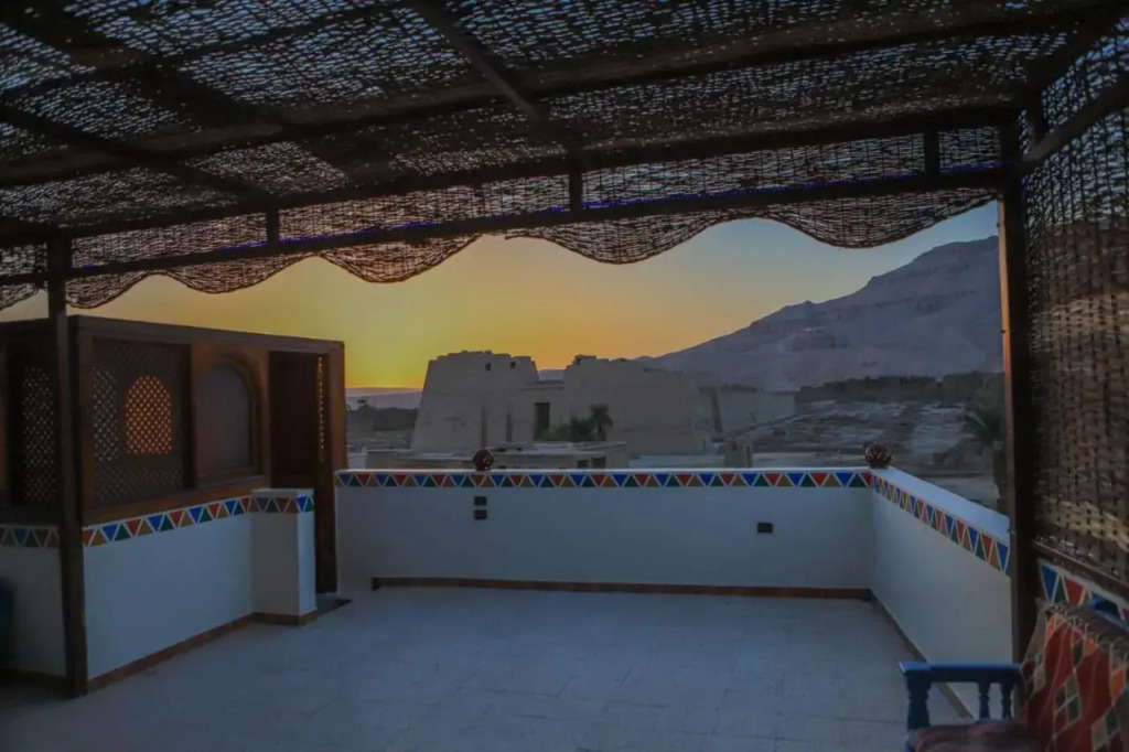 Shahhat View House, Charming Private Villa in Luxor West Bank with Habu Temple Views, for up to 6 guests