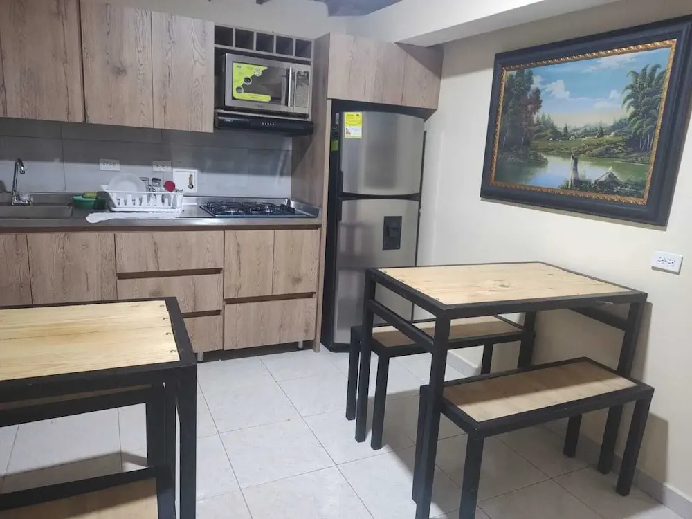 Hogar Del Viajero Medellin