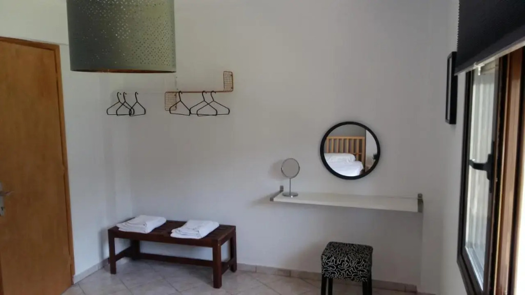 Iris Accommodation