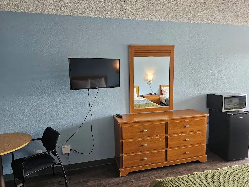 Sumner Motor Inn