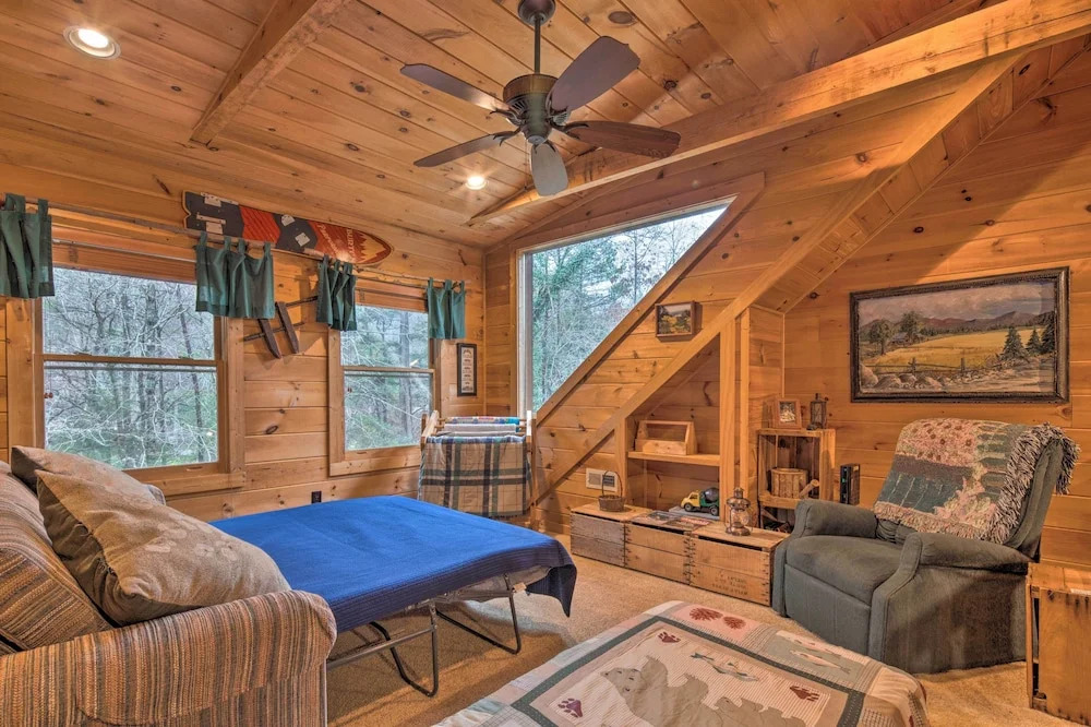 Lake Lure Log Cabin w/ Grill, Near Hiking