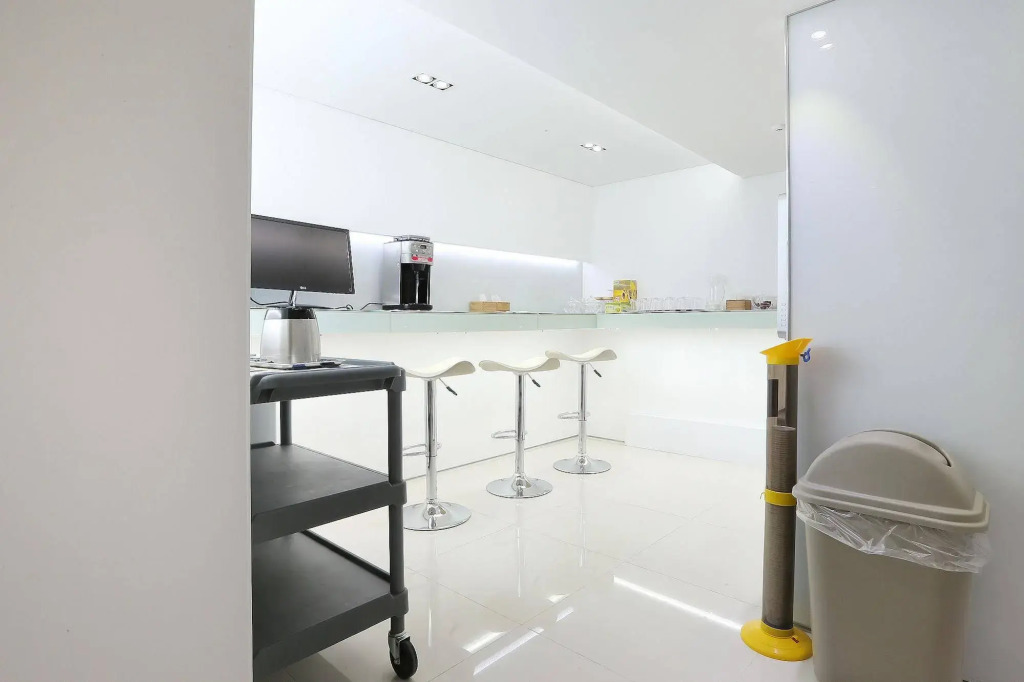 Look Home Guesthouse