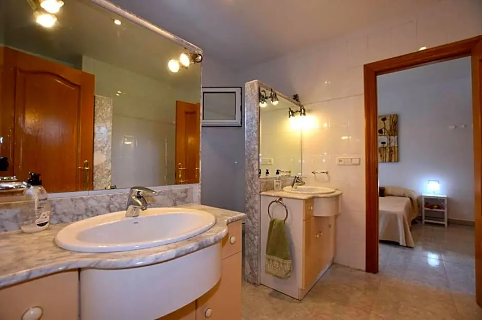 Torreta Of Gormaig, House with swimming pool