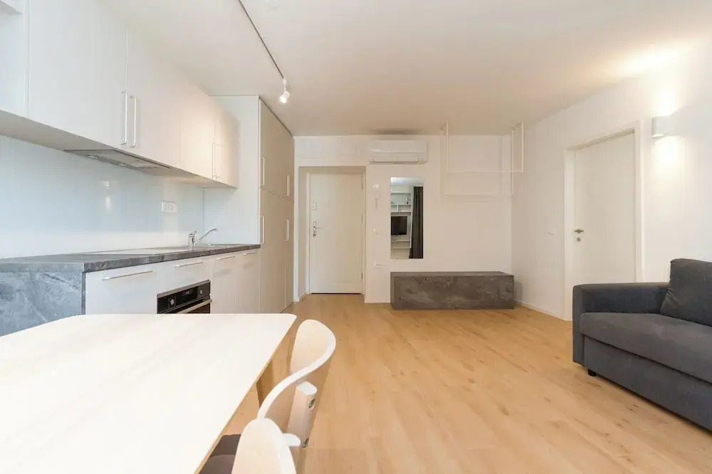 Premium City Center Apartment Tartini 2